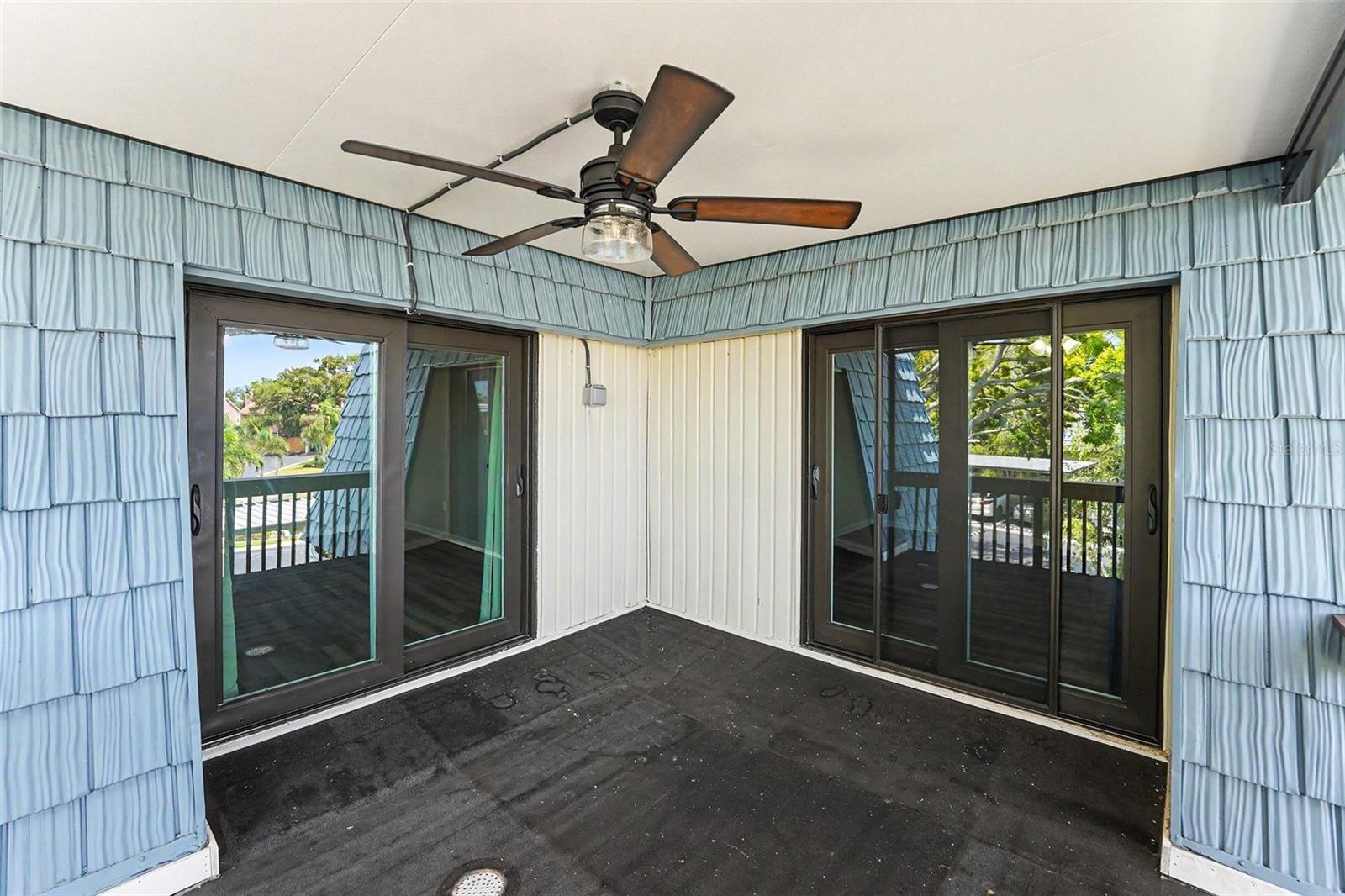 14521 CATALINA CIR — photo 16