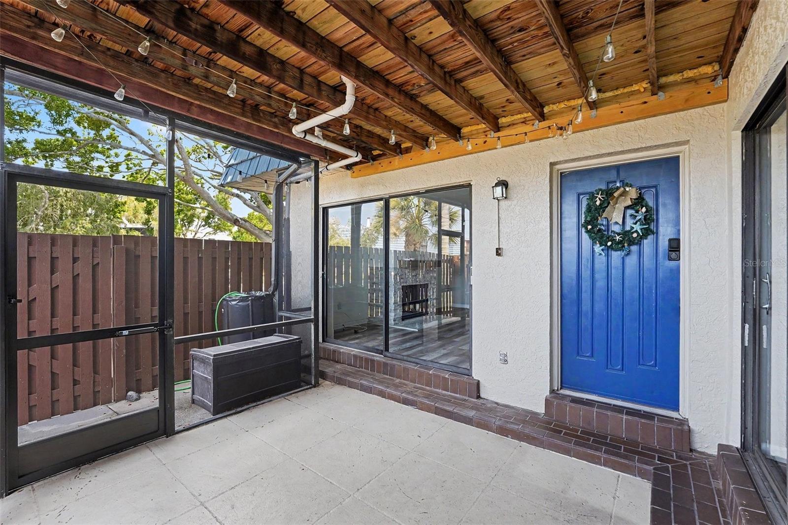 14521 CATALINA CIR — photo 24