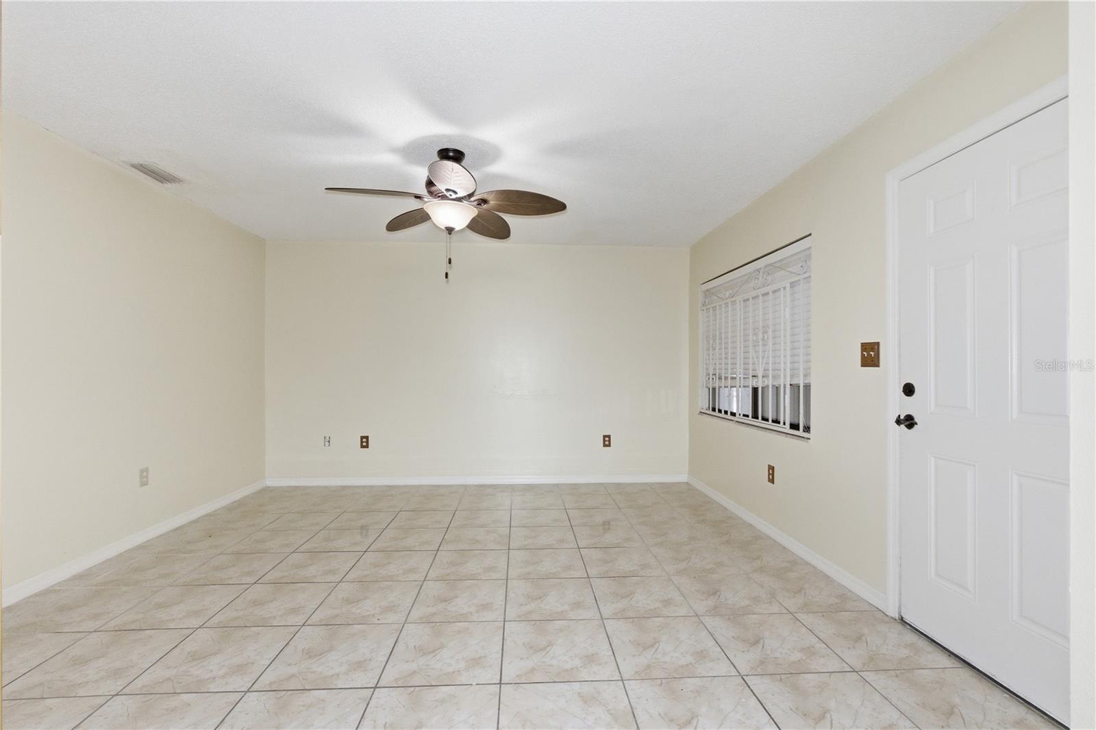 4416 N CLARK AVE #13 — photo 9