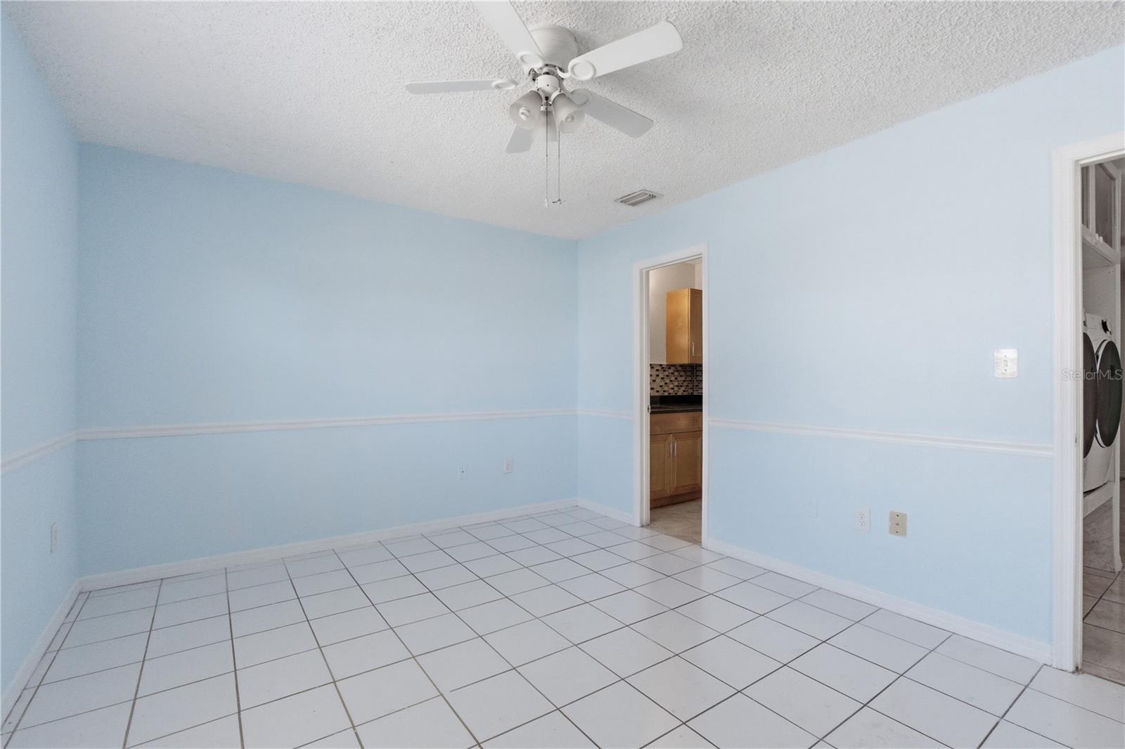 4416 N CLARK AVE #13 — photo 18