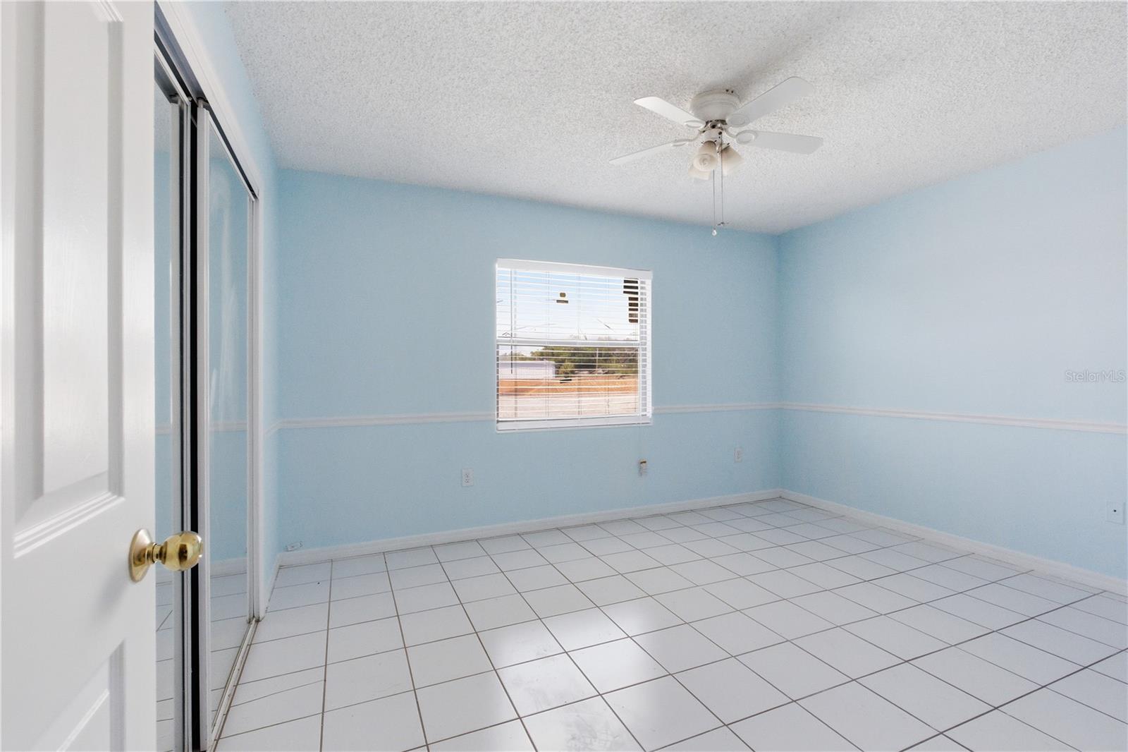 4416 N CLARK AVE #13 — photo 17
