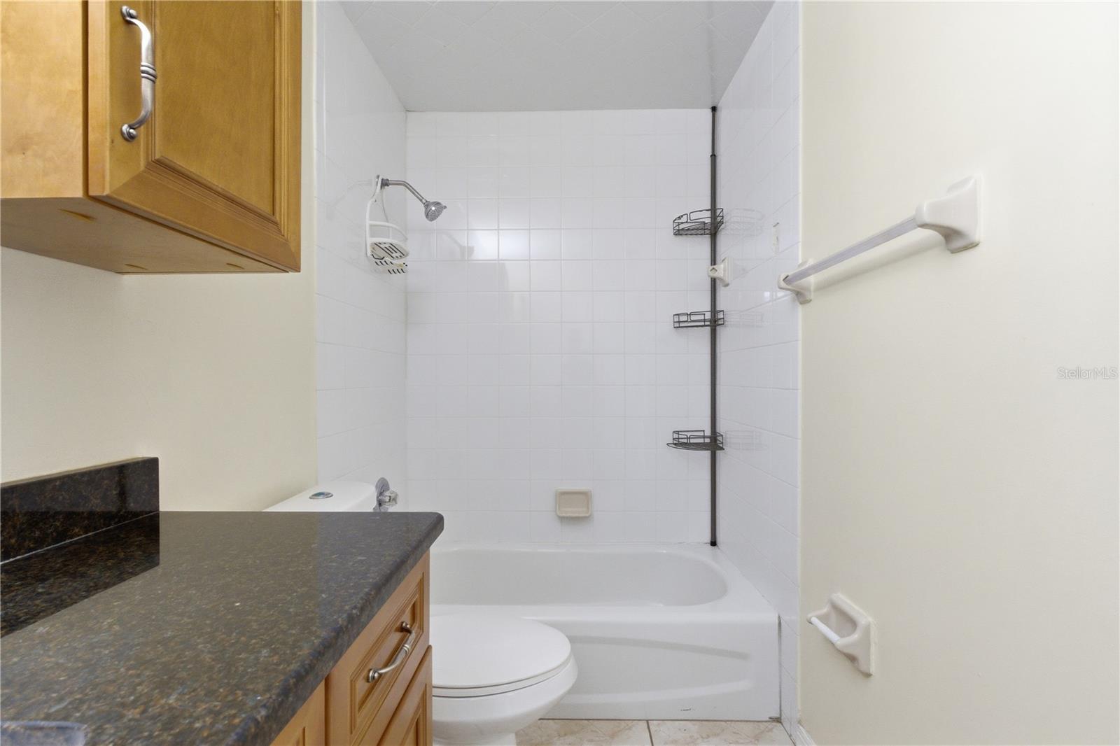 4416 N CLARK AVE #13 — photo 23