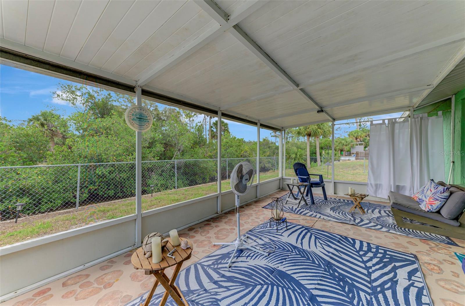 1460 CORTES DR — photo 27