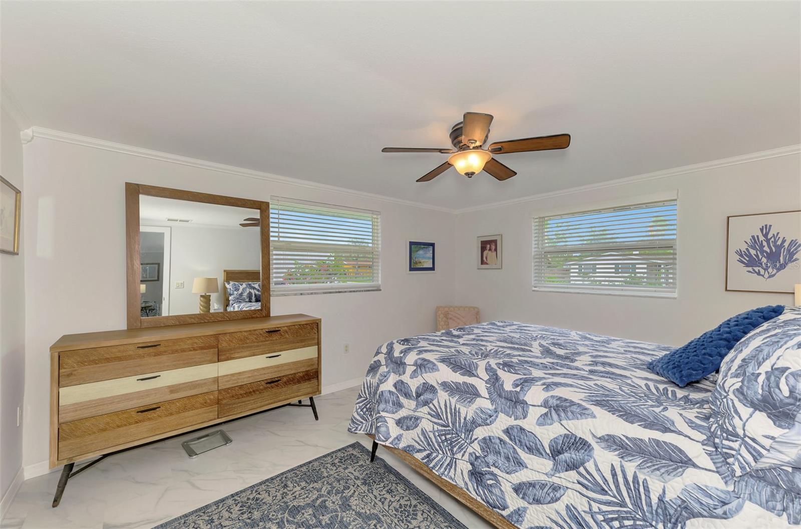 1460 CORTES DR — photo 18