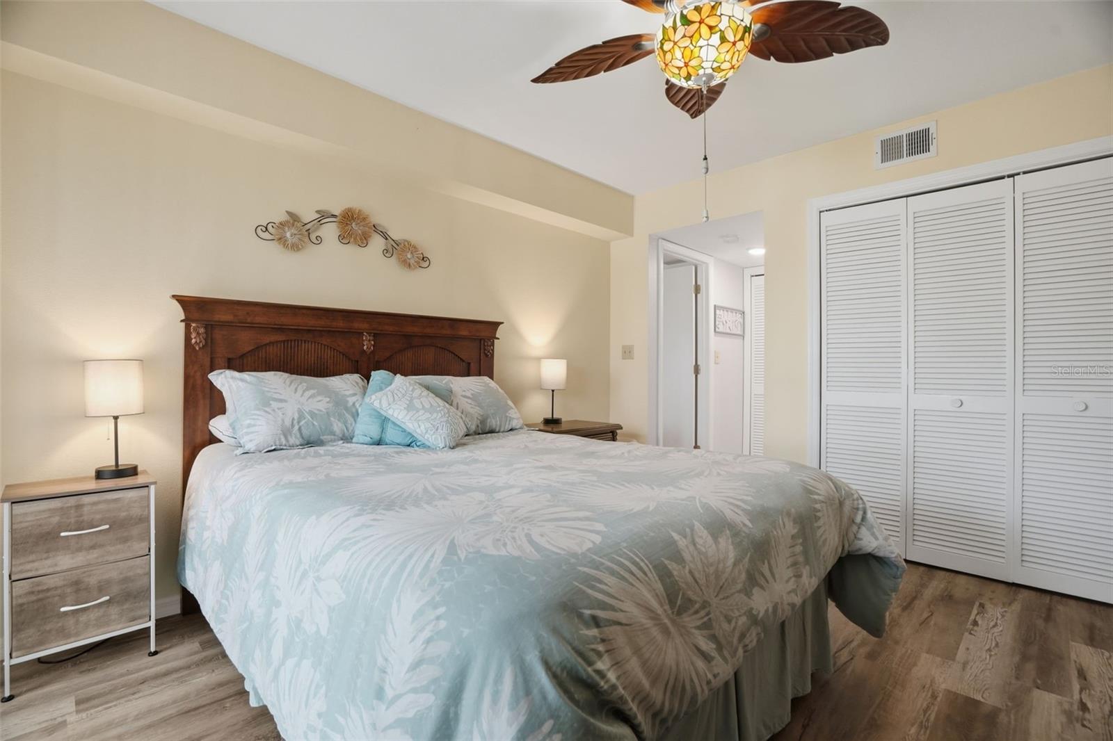 5557 SEA FOREST DR #215 — photo 12