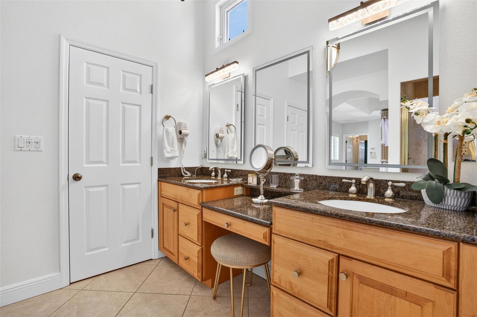 831 MANDALAY AVE — photo 19