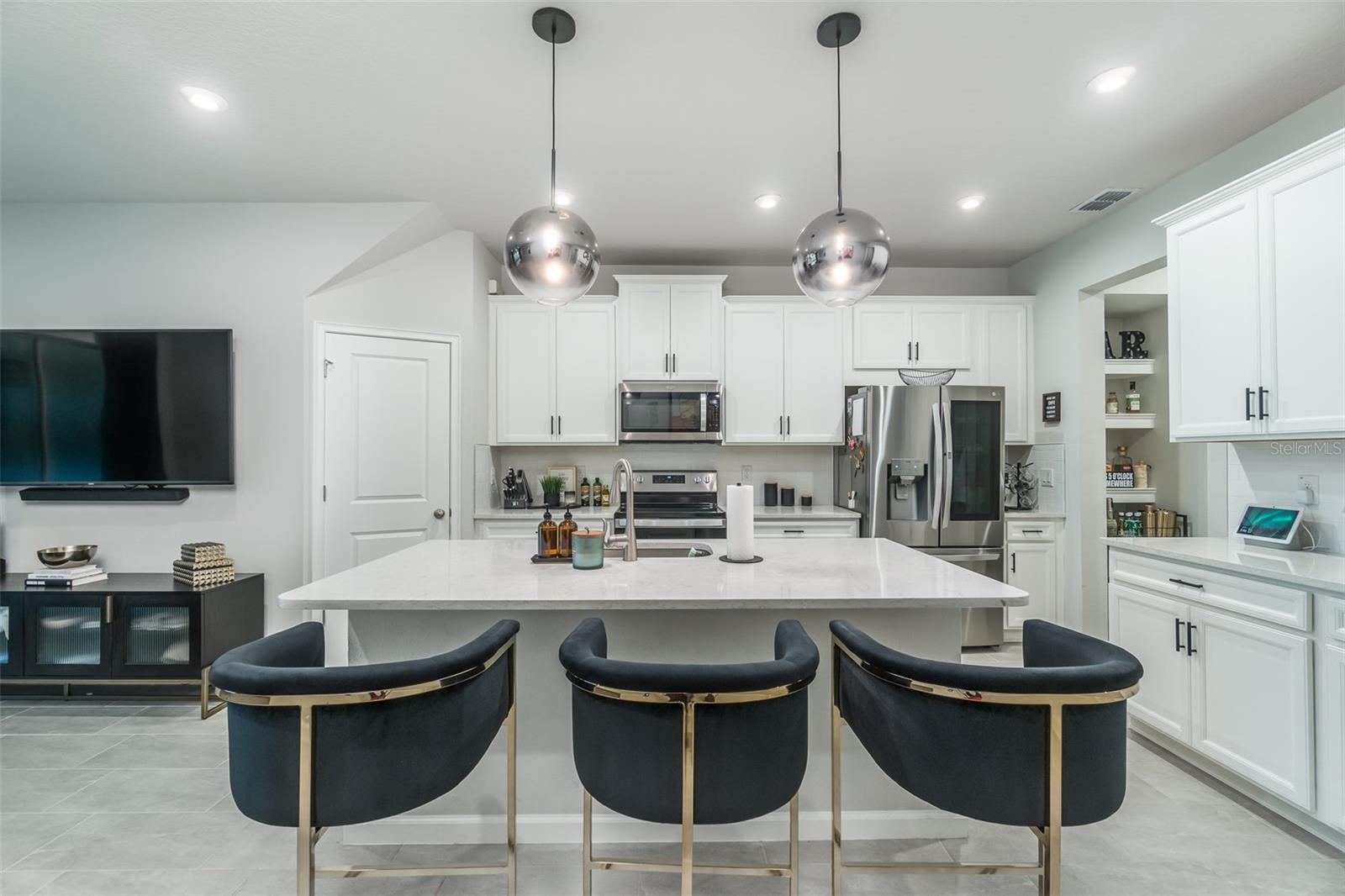 8518 PRIMROSE WILLOW PL — photo 6