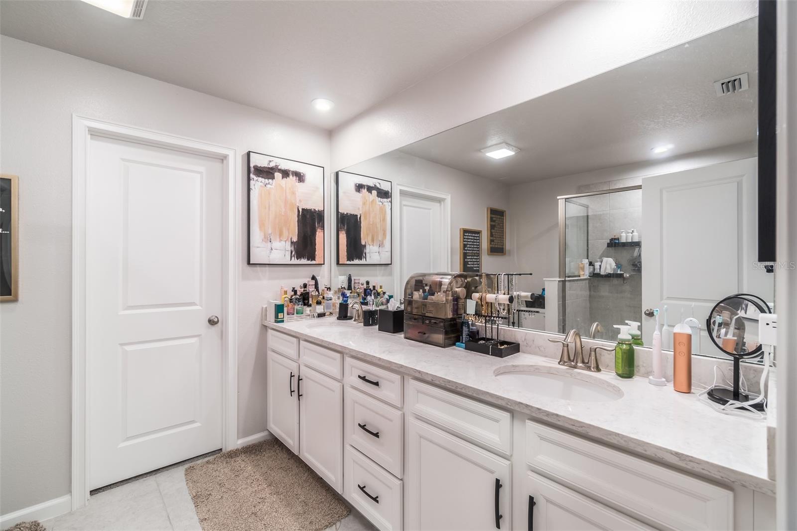 8518 PRIMROSE WILLOW PL — photo 22