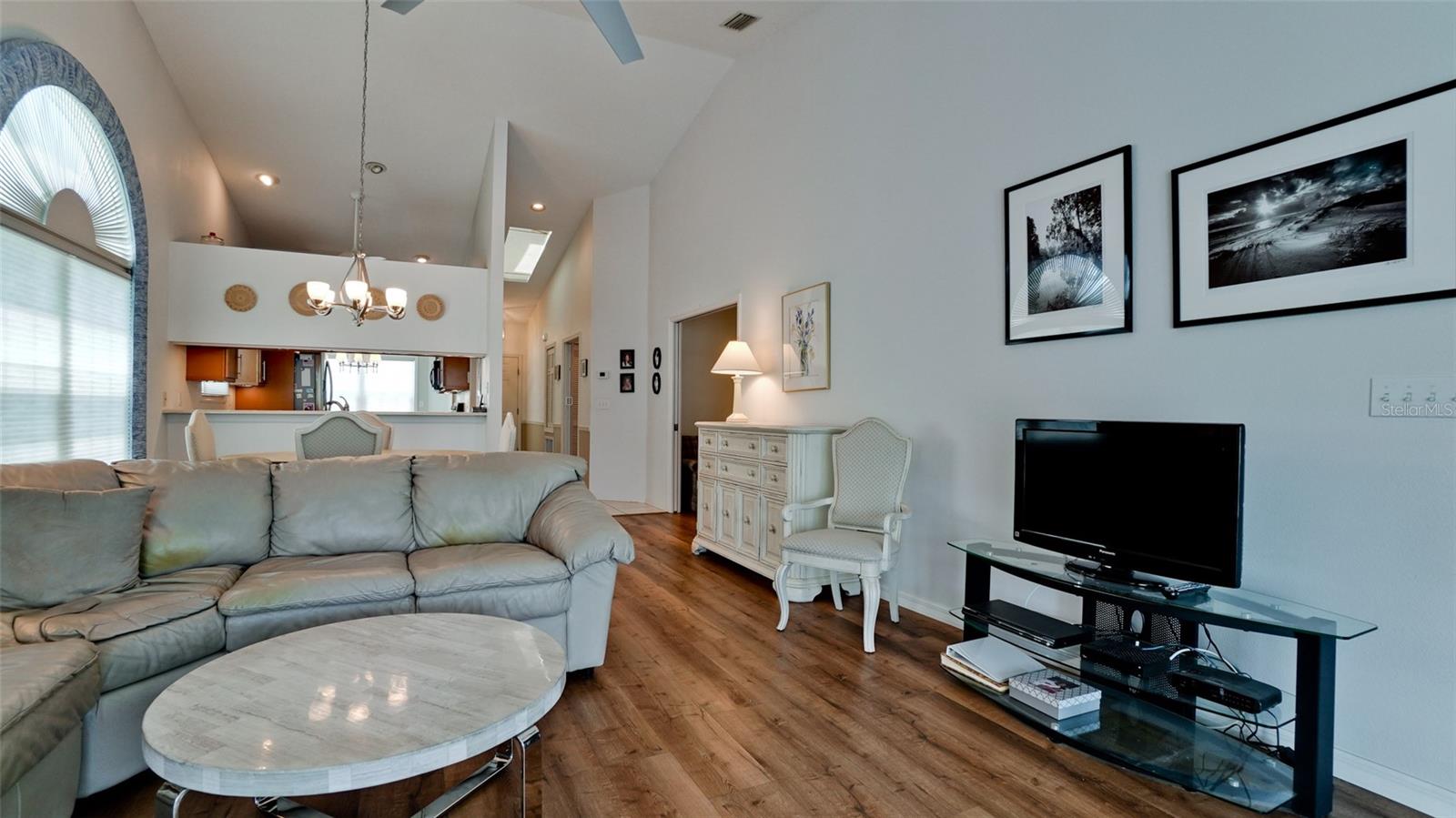 1011 IBIS CT — photo 9