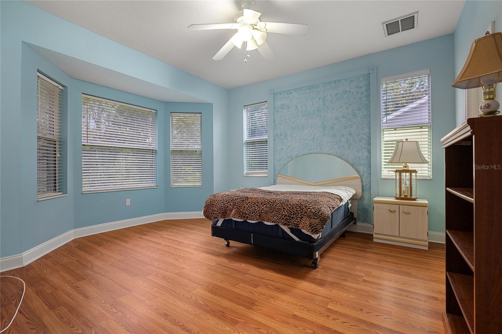 7245 CLEOPATRA DR — photo 15