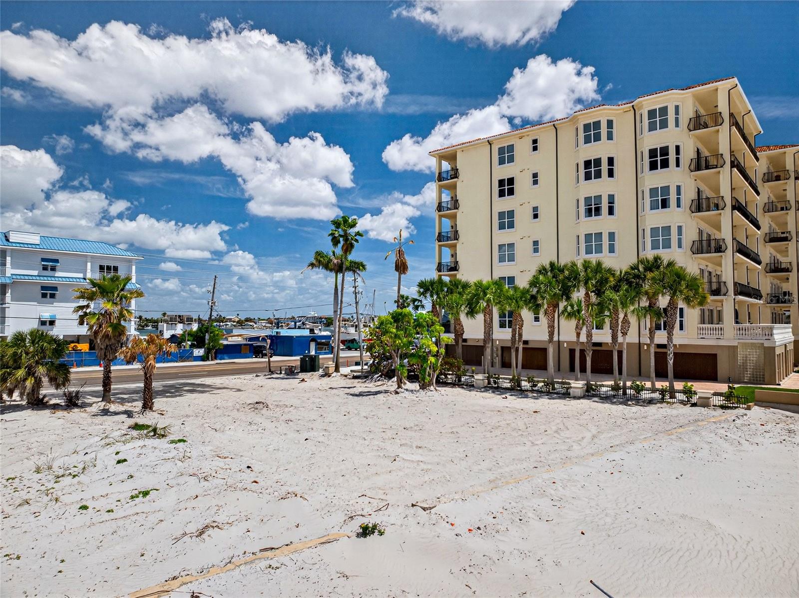 13642 GULF BLVD — photo 3
