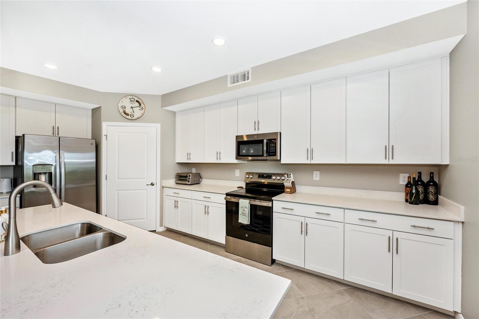 12685 RADIANCE CT #101 — photo 18