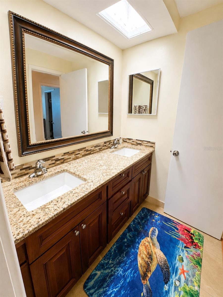 3146 CARLOS DR — photo 16