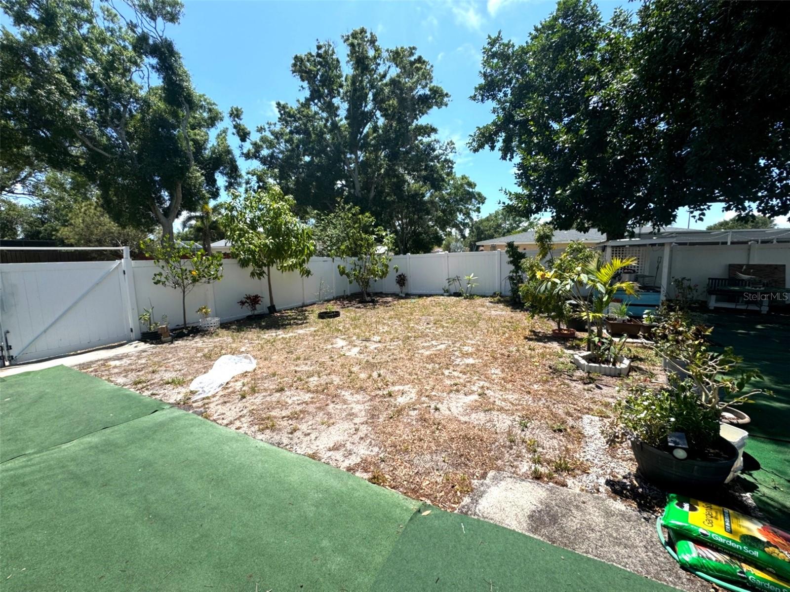 3146 CARLOS DR — photo 26