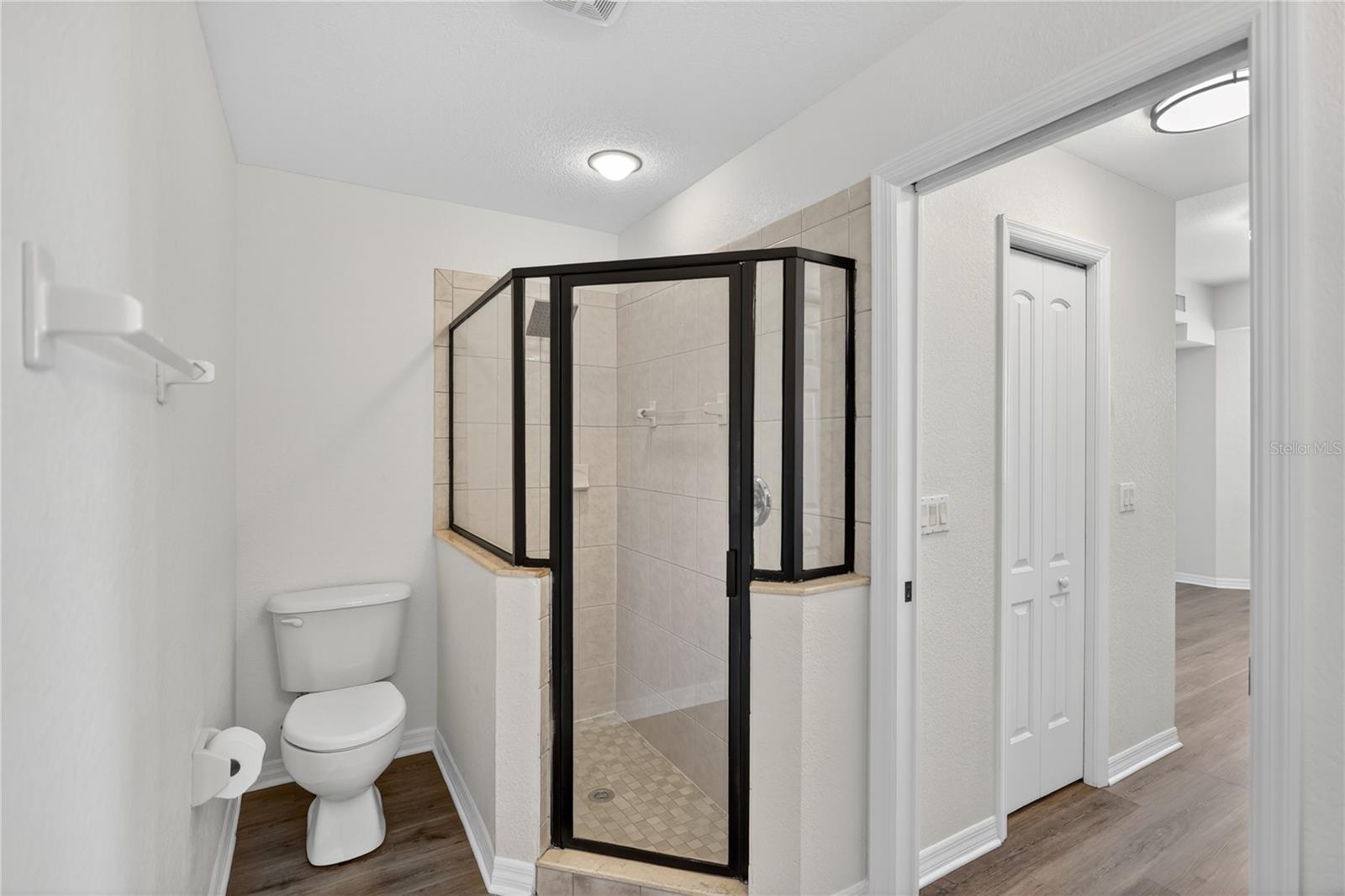 915 FAIRWAYCOVE LN #101 — photo 31