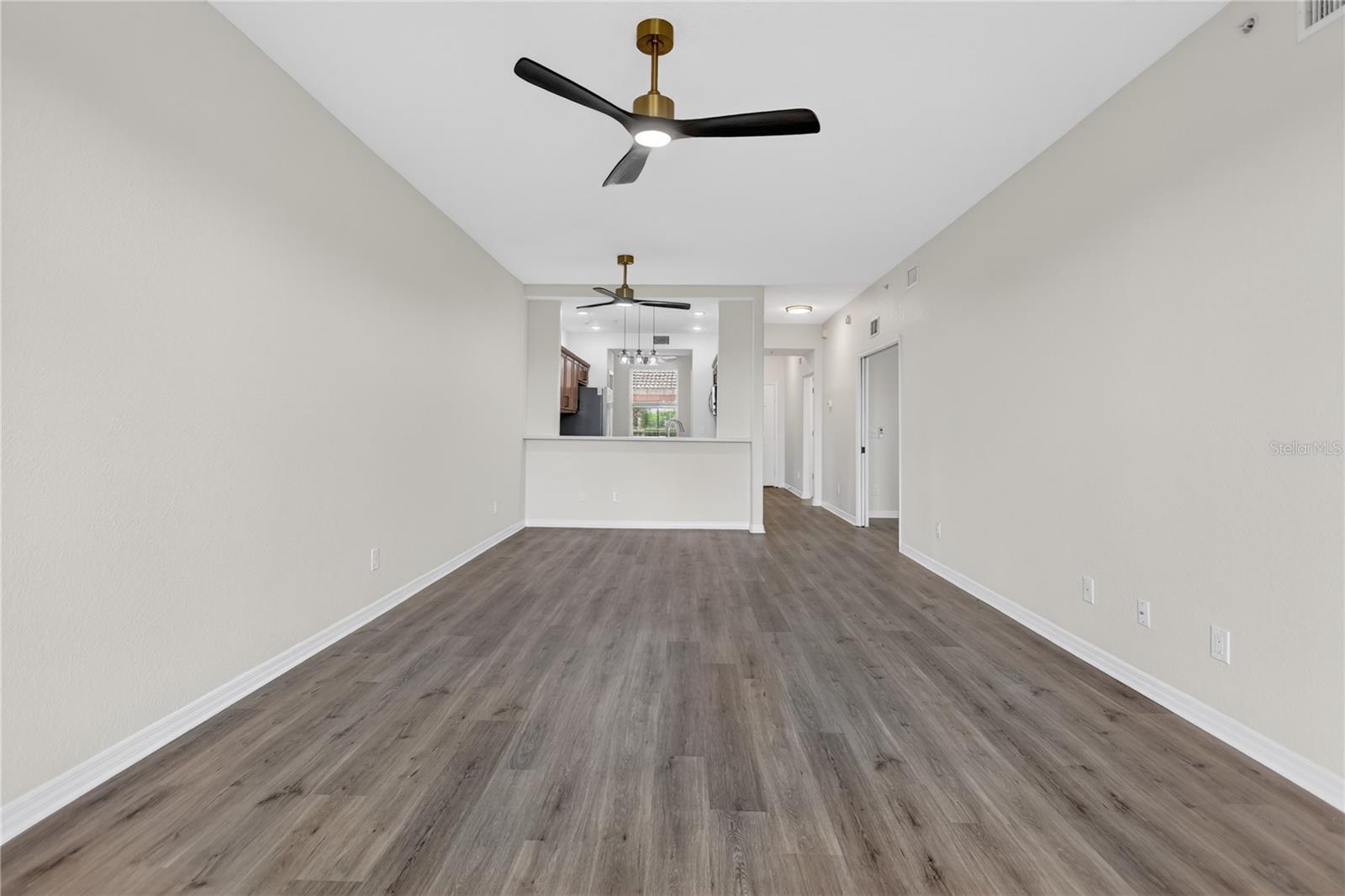915 FAIRWAYCOVE LN #101 — photo 15