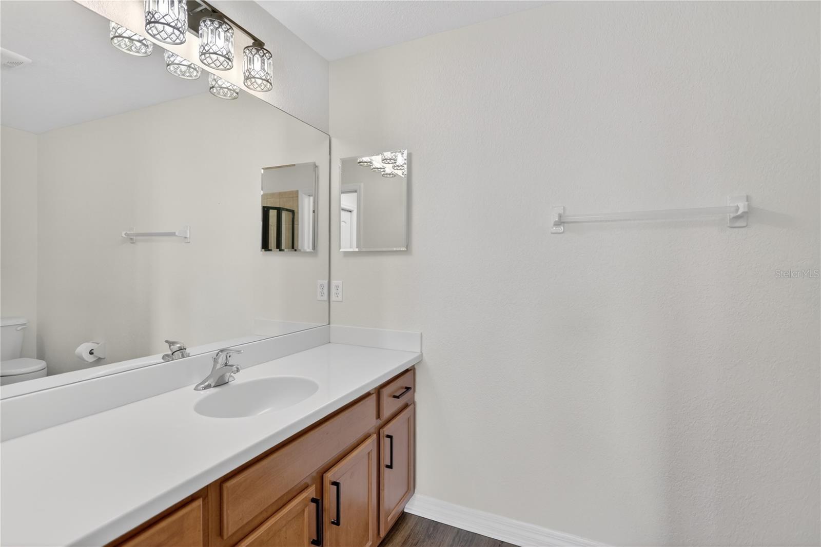 915 FAIRWAYCOVE LN #101 — photo 33