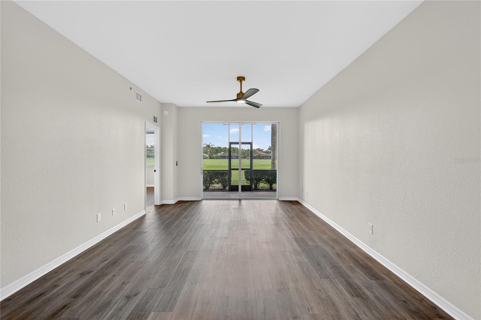 915 FAIRWAYCOVE LN #101 — photo 11