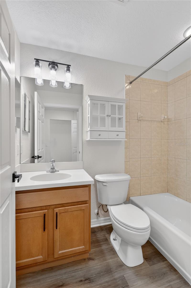 915 FAIRWAYCOVE LN #101 — photo 35