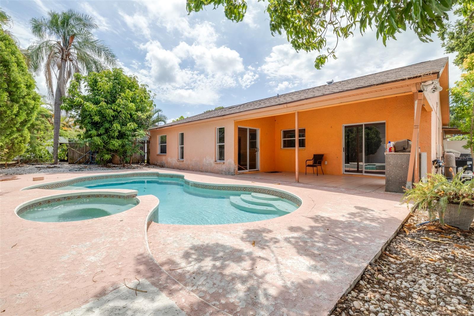 2538 COUNTRYSIDE PINES DR — photo 42