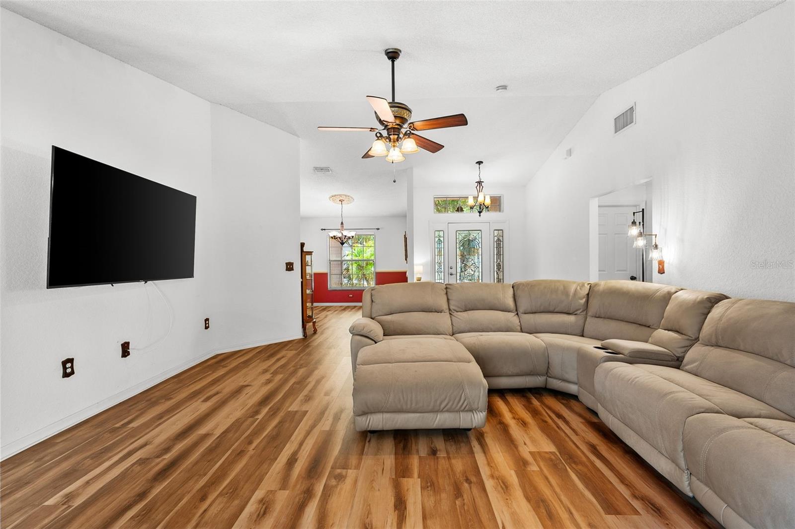 127 WINSTON MANOR CIR — photo 5