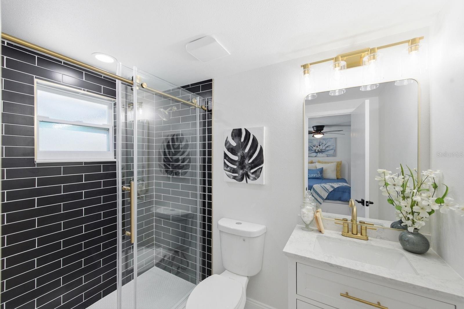4760 SEVILLE DR — photo 15