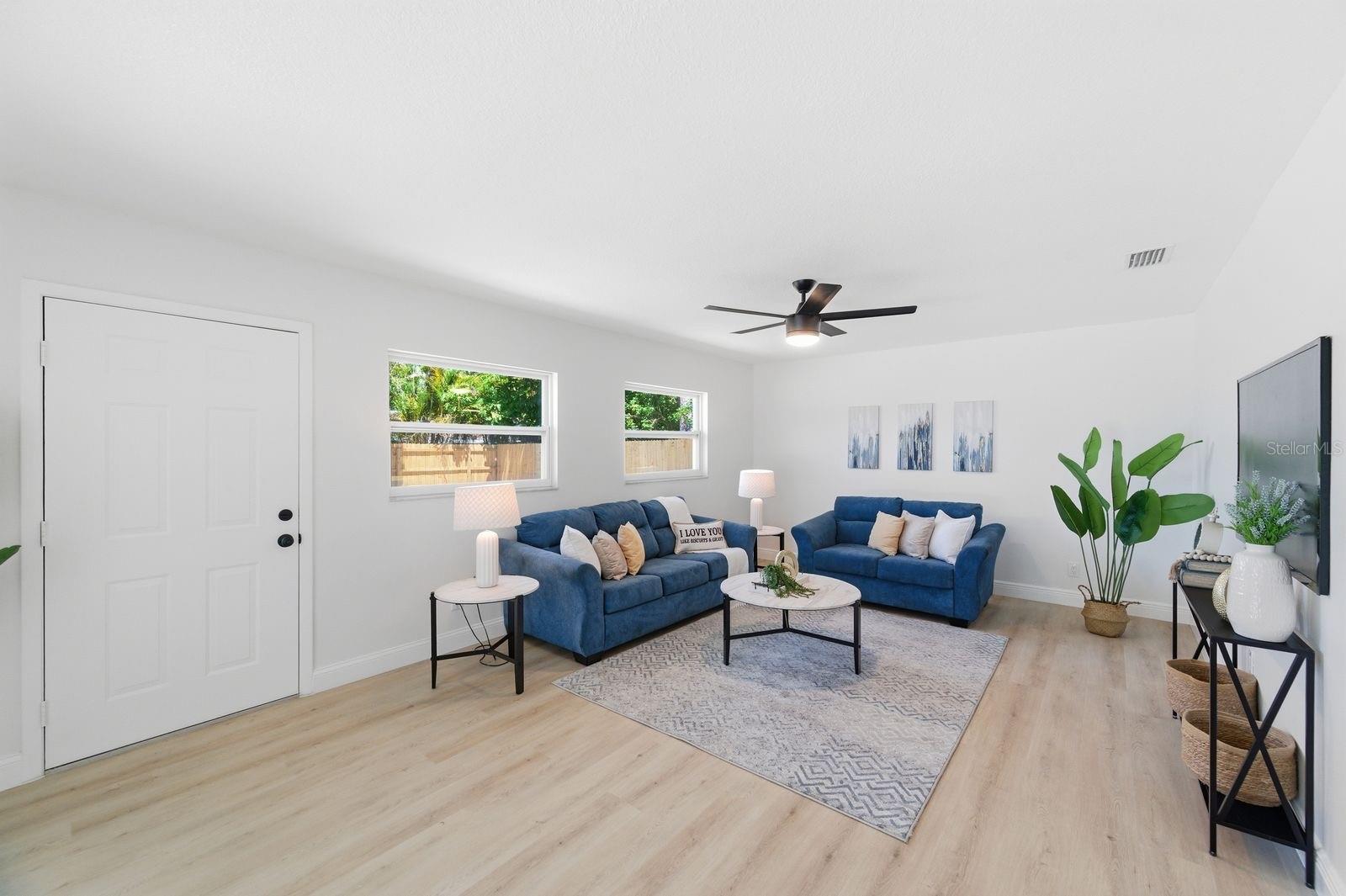 4760 SEVILLE DR — photo 12