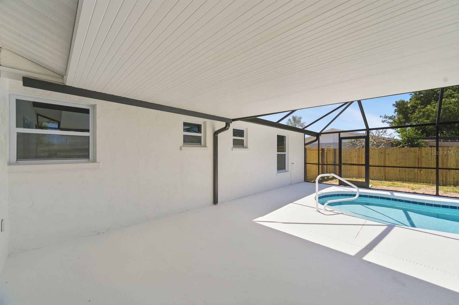 4760 SEVILLE DR — photo 25