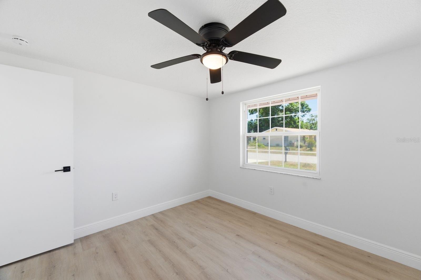 4760 SEVILLE DR — photo 19