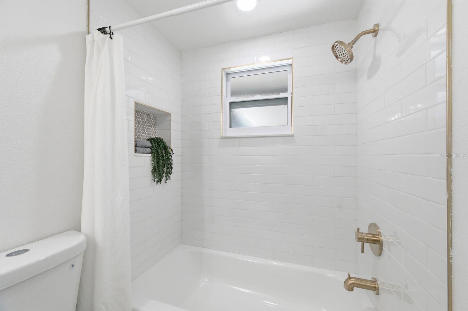 4760 SEVILLE DR — photo 21