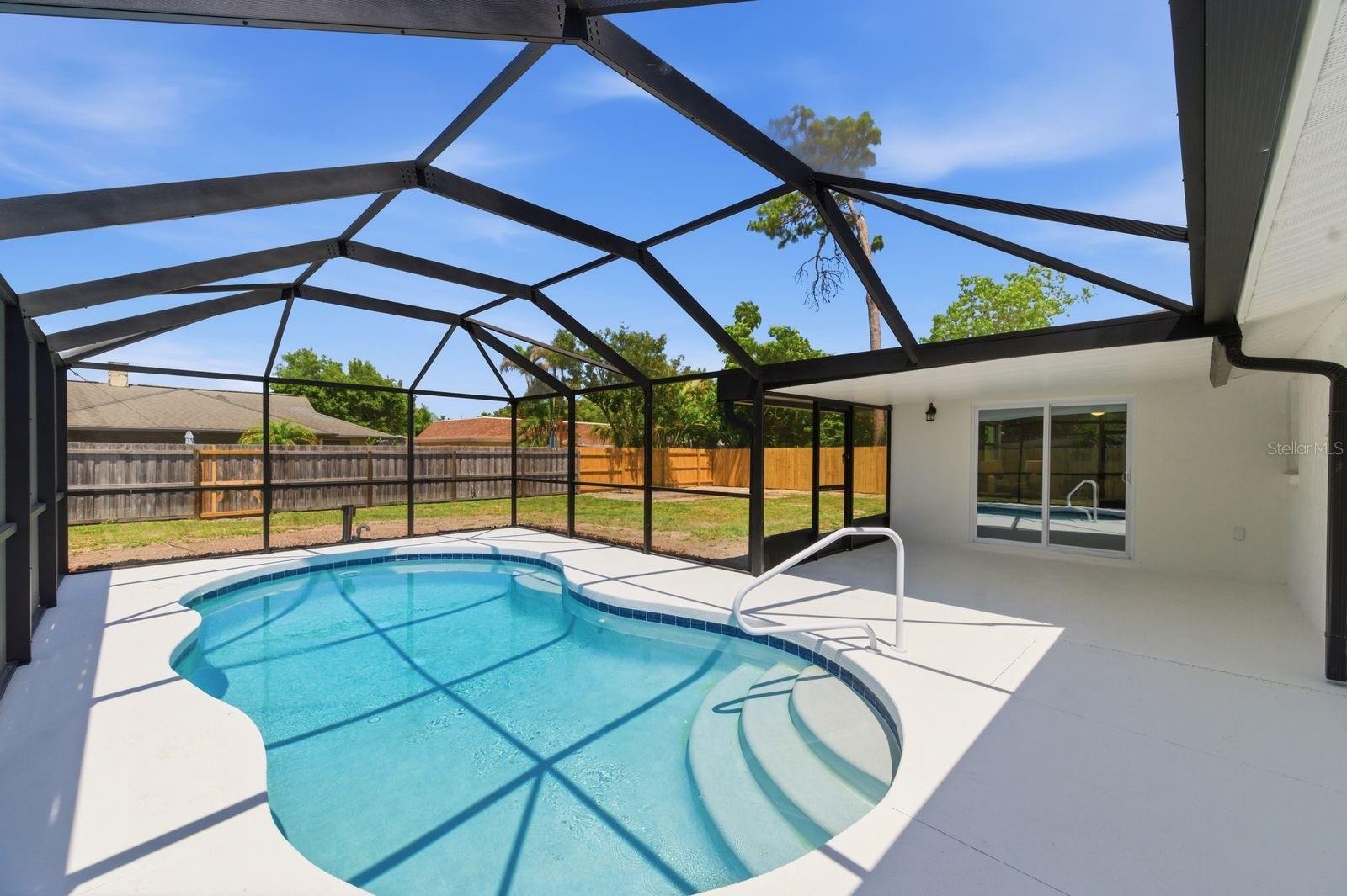 4760 SEVILLE DR — photo 2