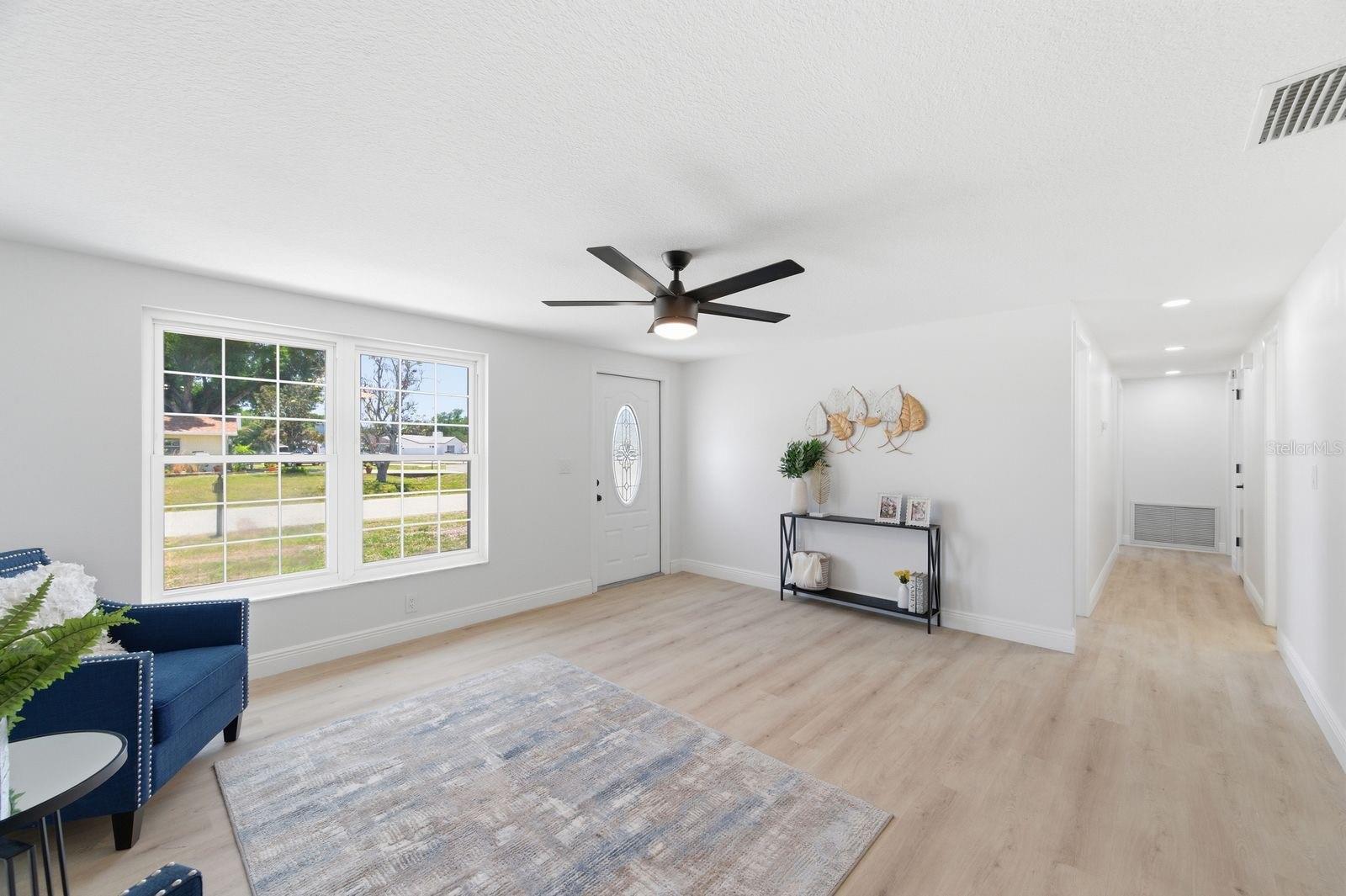 4760 SEVILLE DR — photo 3