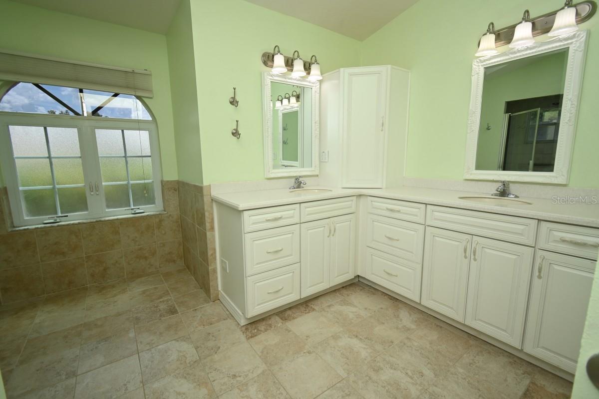 12125 KNOTTY PINE LOOP — photo 19