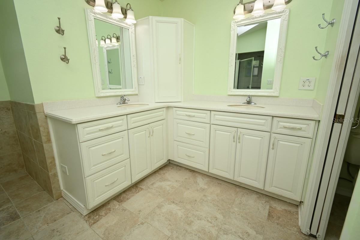 12125 KNOTTY PINE LOOP — photo 18