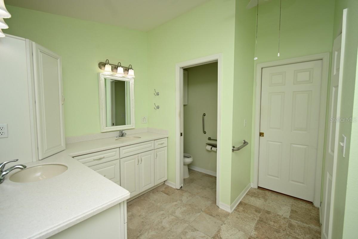 12125 KNOTTY PINE LOOP — photo 17