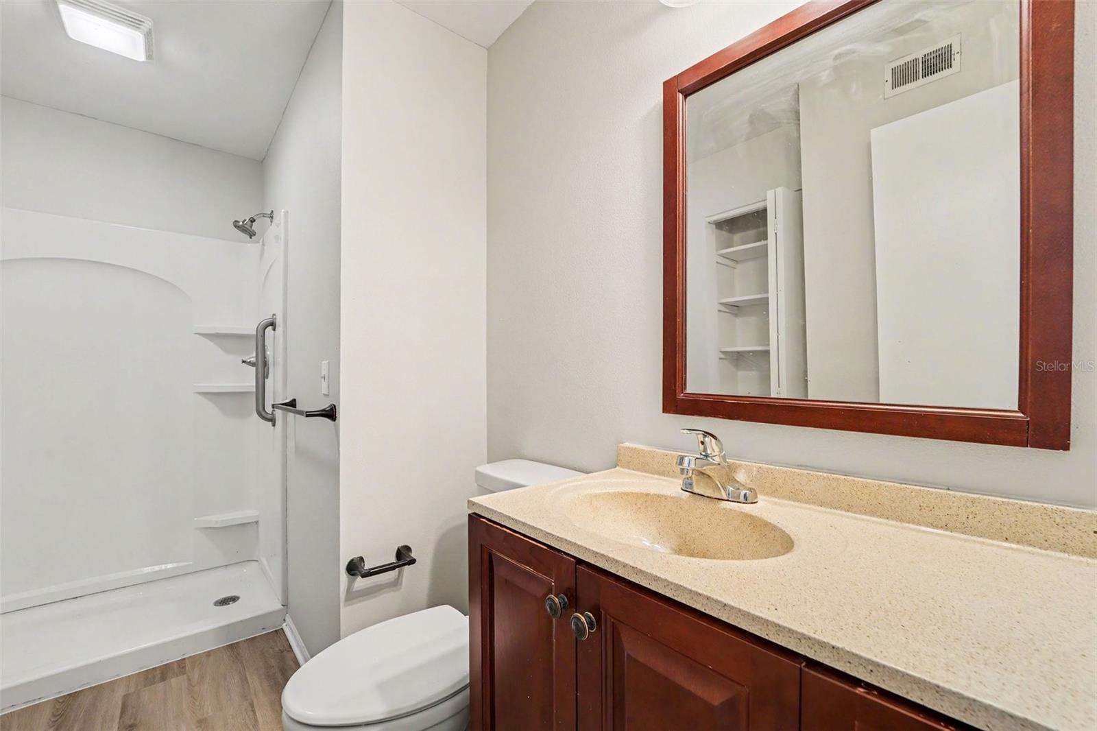 8308 OLEANDER LN — photo 17