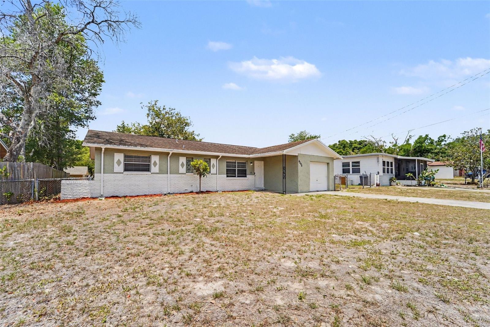 8308 OLEANDER LN — photo 3