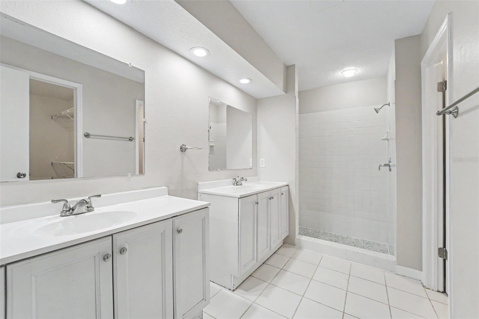 7603 SAVANNAH LN — photo 14