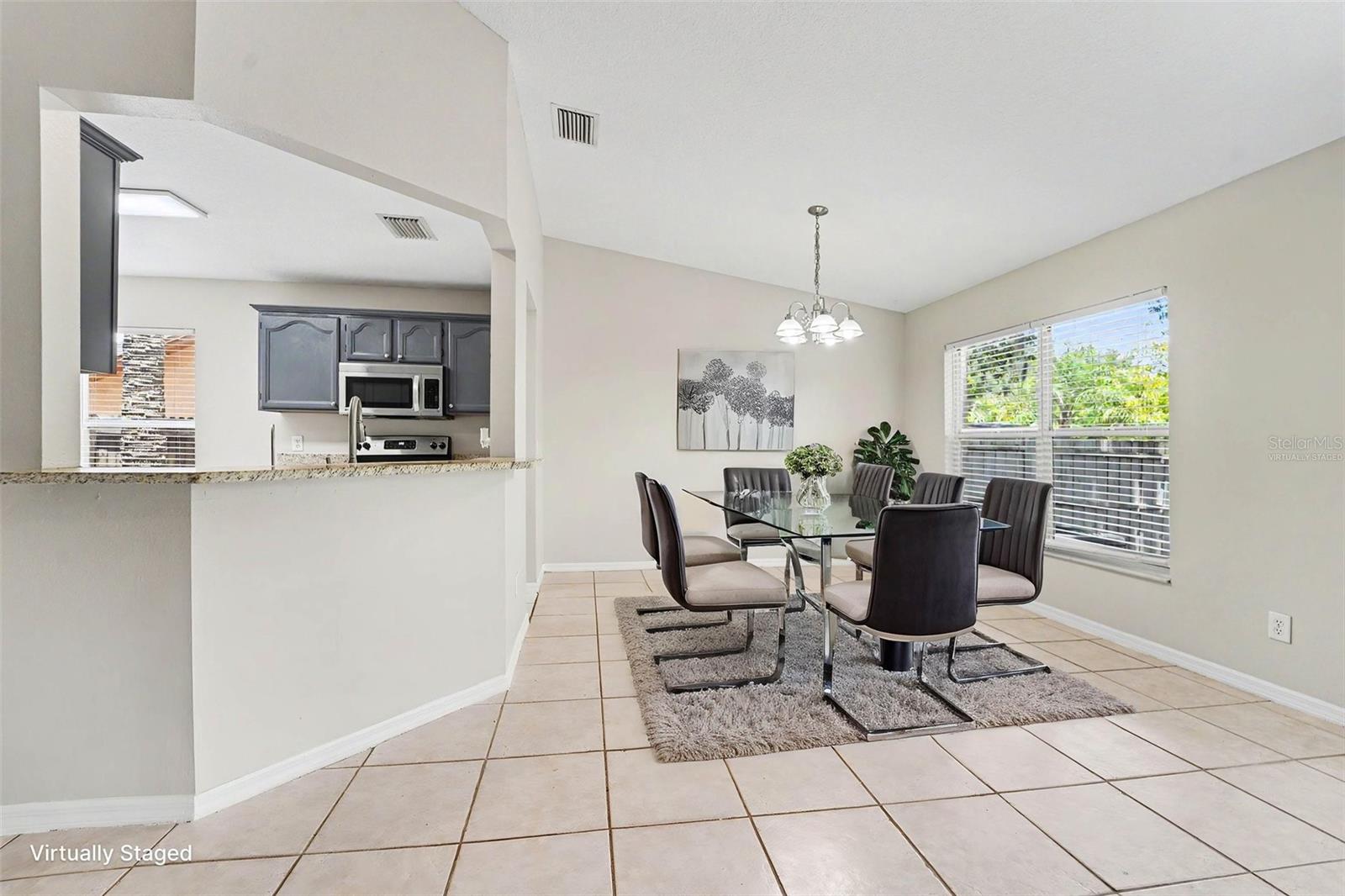 7603 SAVANNAH LN — photo 4