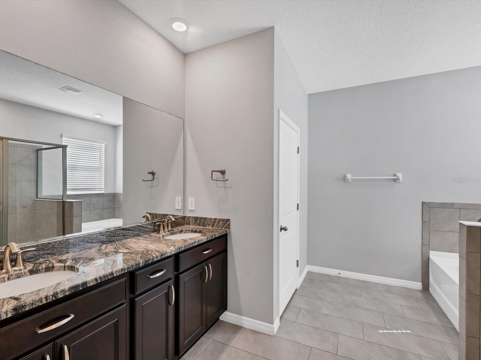 17605 CANTARINA CV — photo 21