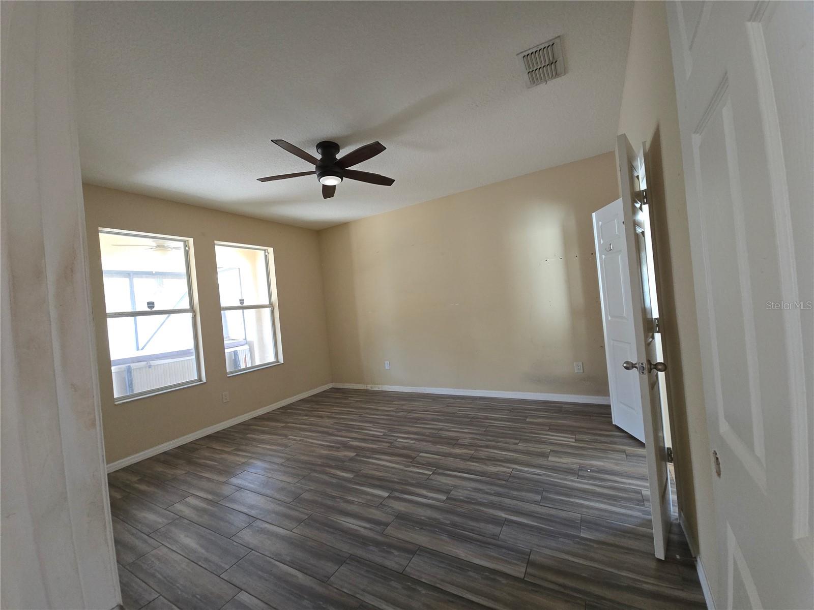2228 PARROT FISH DR — photo 4