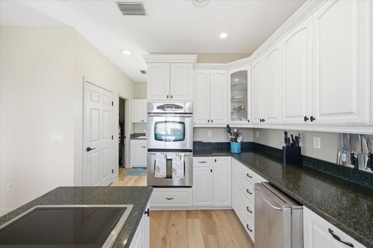 1130 S FLORIDA AVE — photo 32