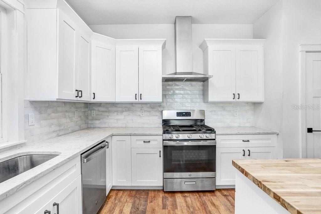 920 E SHADOWLAWN AVE — photo 14