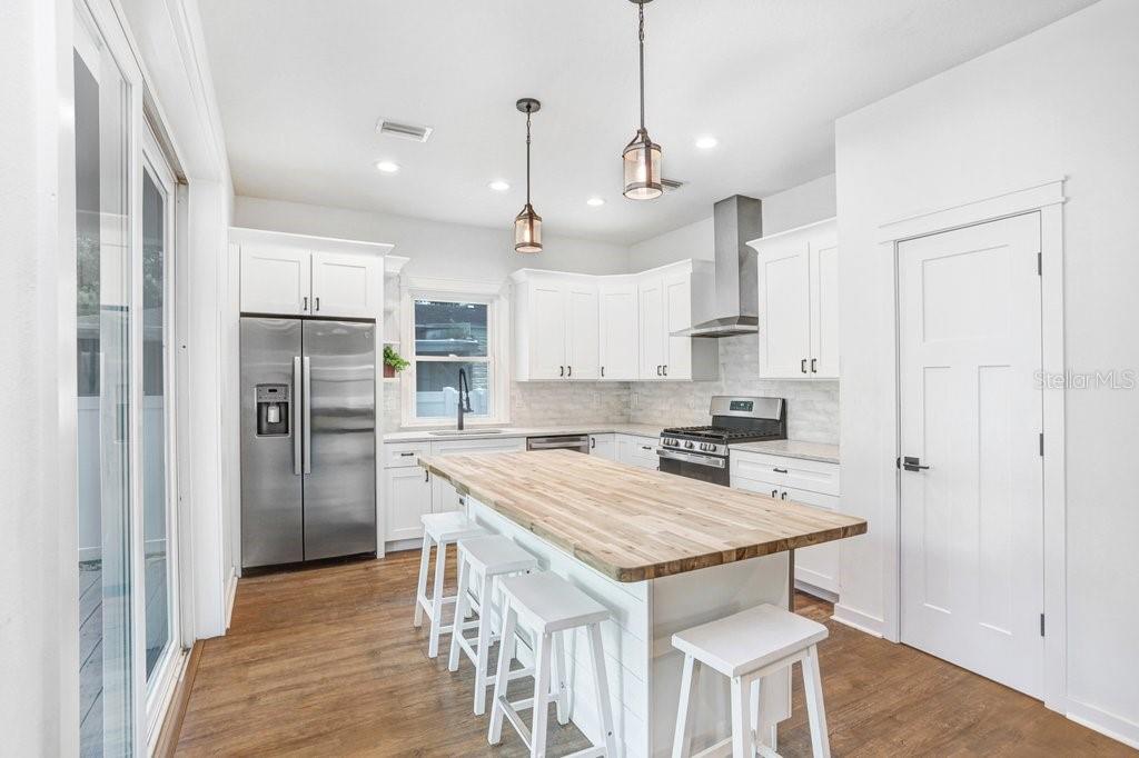 920 E SHADOWLAWN AVE — photo 12