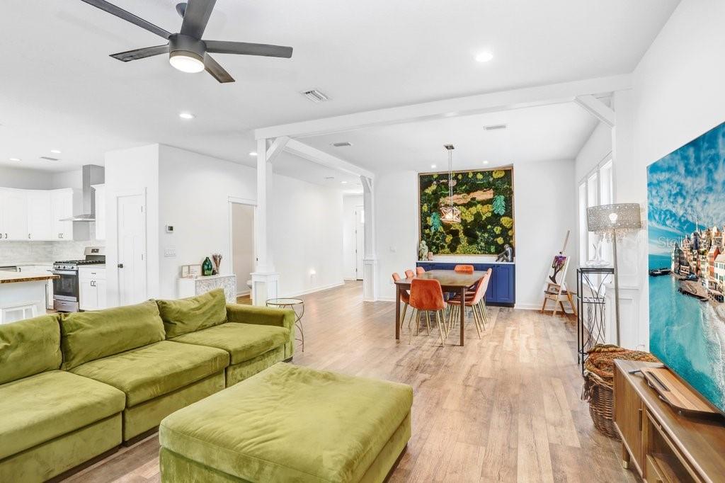 920 E SHADOWLAWN AVE — photo 11