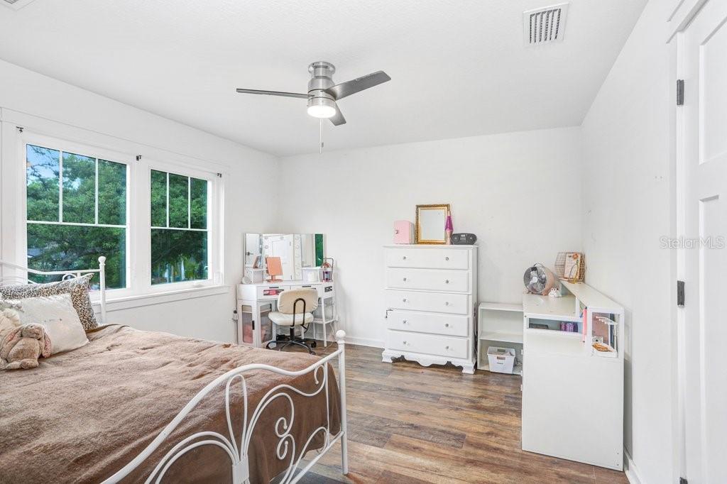 920 E SHADOWLAWN AVE — photo 22