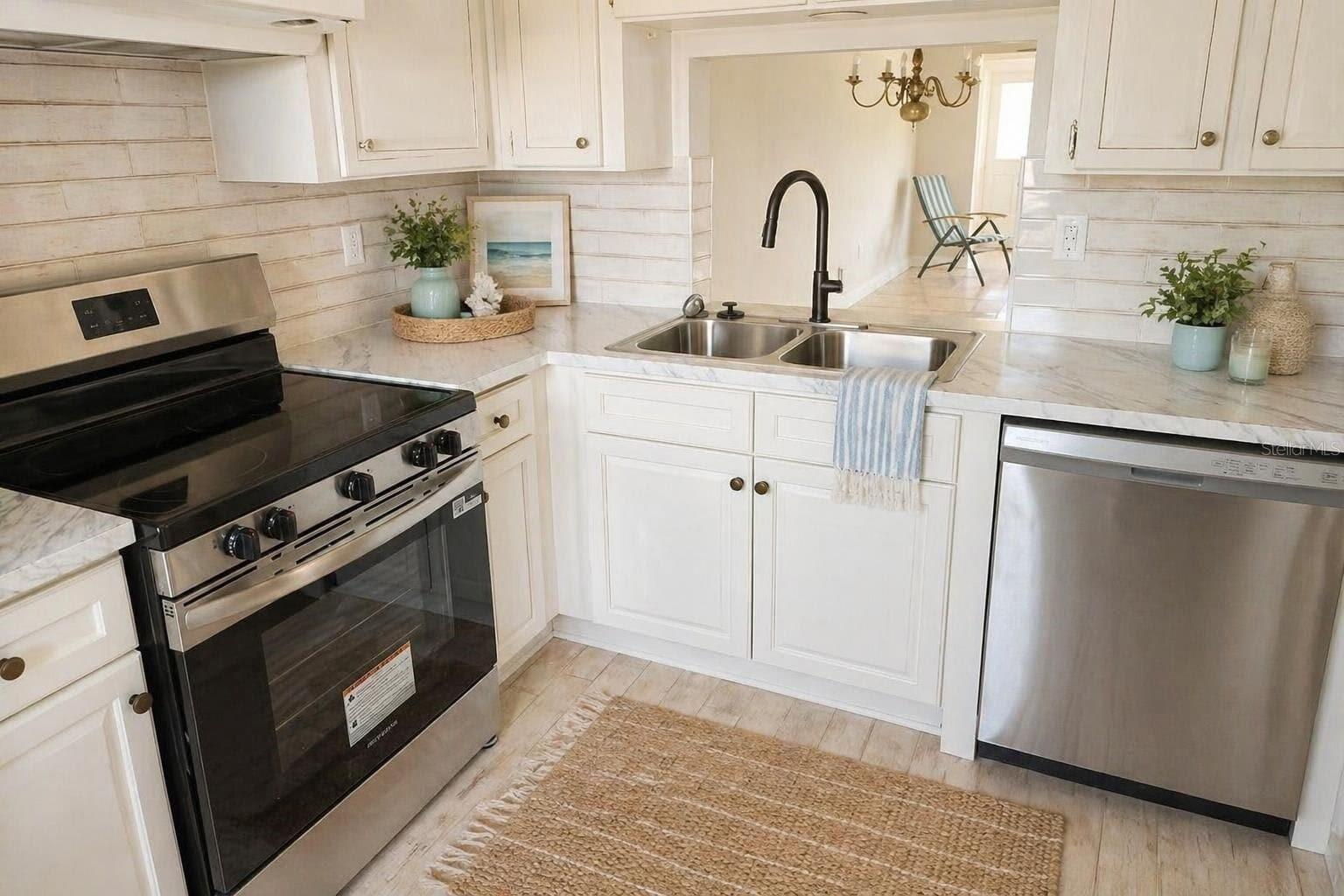 4249 STRATFORD DR #4249 — photo 7