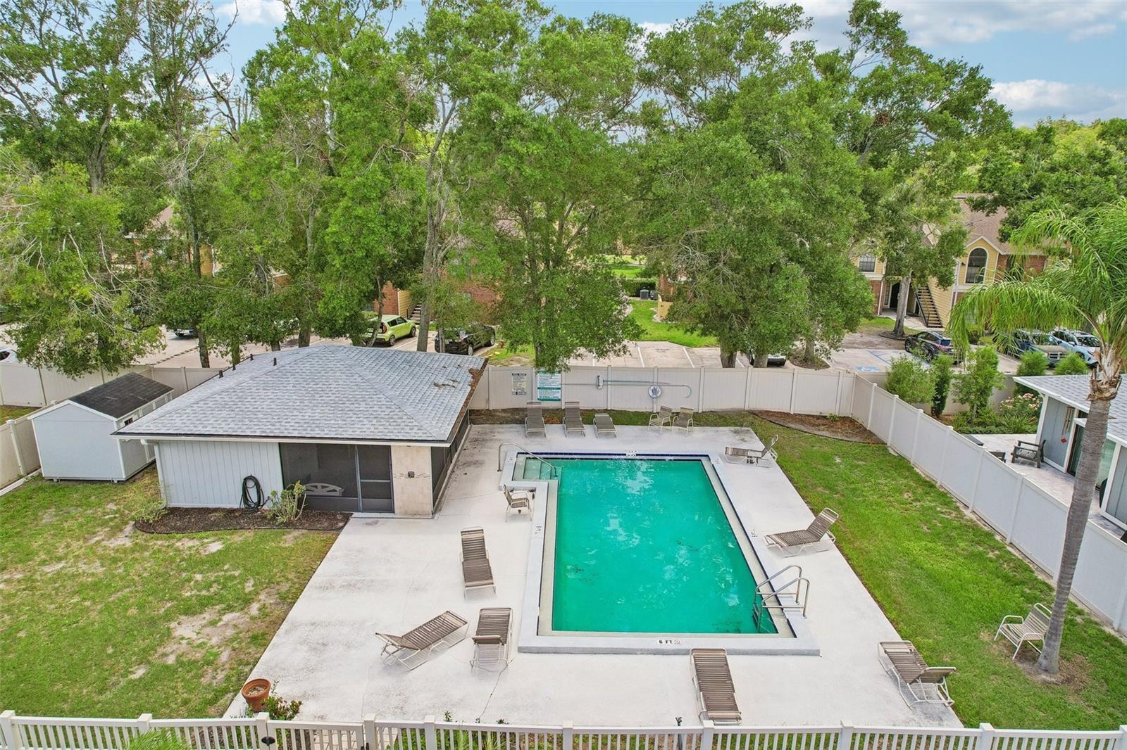 4001 BAINWOOD CT — photo 45