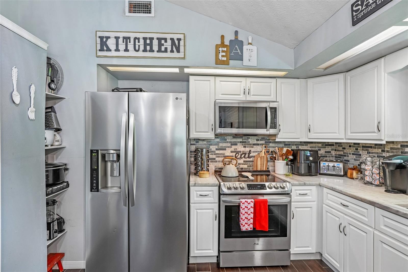 4001 BAINWOOD CT — photo 10