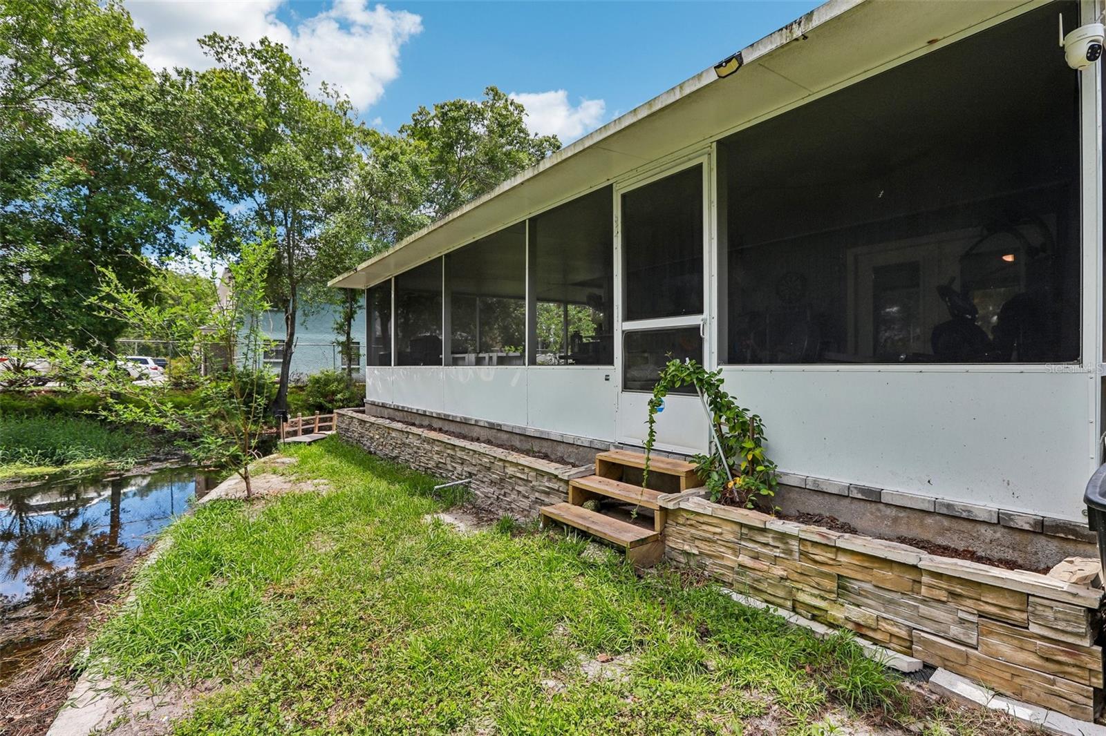 4001 BAINWOOD CT — photo 32